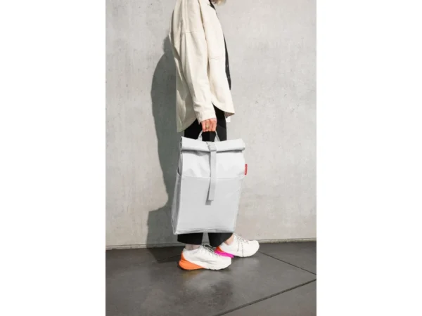 Batoh Reisenthel Rolltop Urban twist sky rose - Image 7