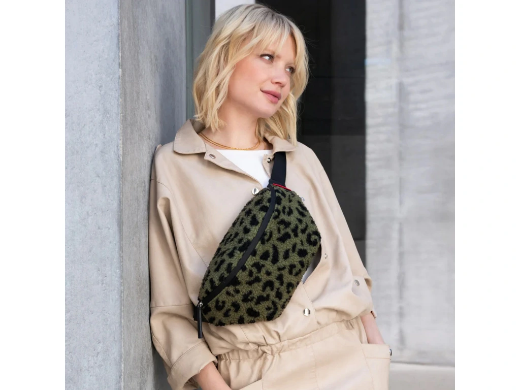 Taška na opasek Reisenthel Beltbag teddy leo olive - Obrázek 2