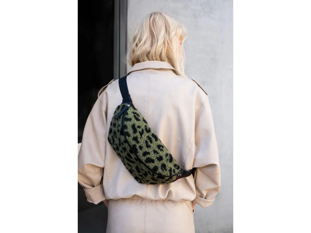 Taška na opasek Reisenthel Beltbag teddy leo olive - Obrázek 8