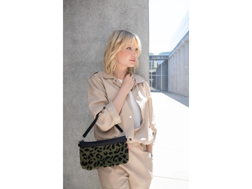 Kabelka Reisenthel Mini pouch teddy leo olive - Obrázek 5