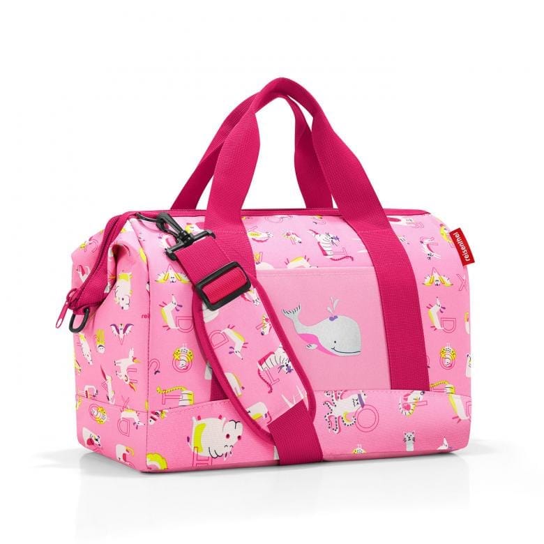 Cestovní taška Reisenthel Allrounder M kids abc friends pink | 18 l | růžová | Abc friends pink | 40x24xV.33,5 cm | Reisenthel | v ruce, přes rameno