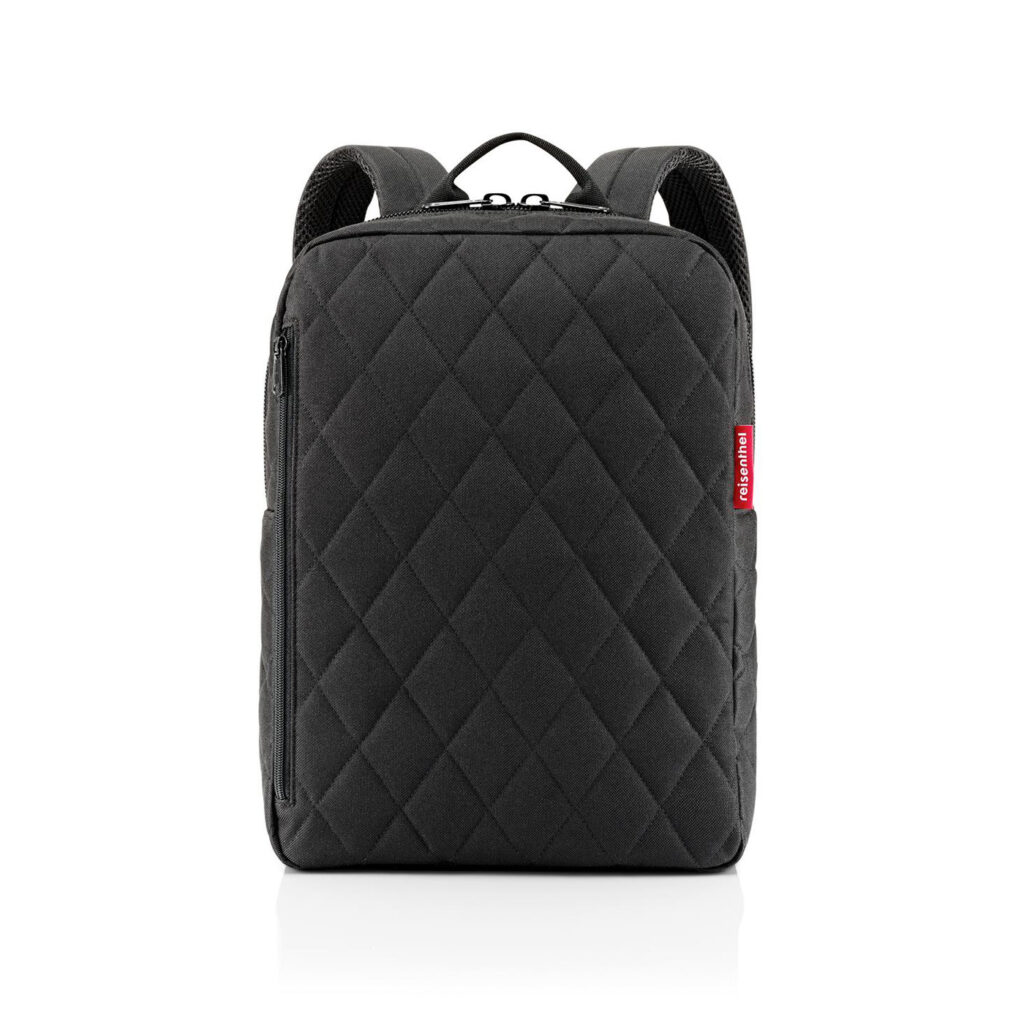 Batoh Reisenthel Classic backpack M rhombus black | 13 l | černá | Rhombus black | 39x28x12 cm | Reisenthel | v ruce, na zádech